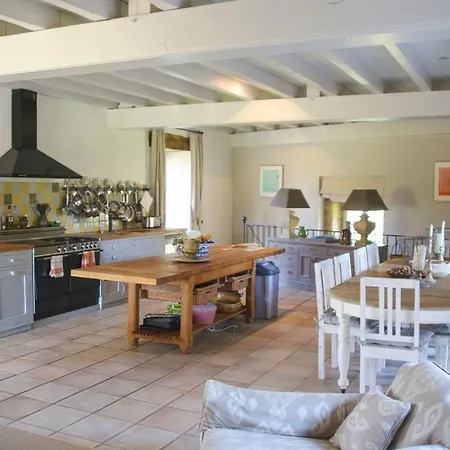 Villa Sleeps 14 Pool Air Con Wifi Tourtoirac