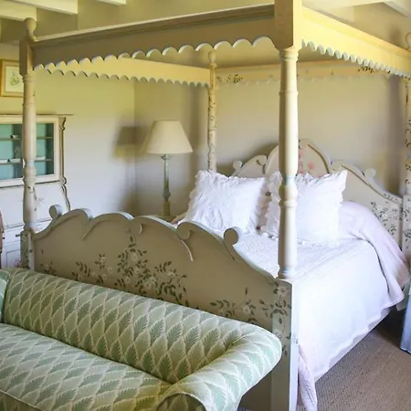 Sleeps 14 Pool Air Con Wifi Tourtoirac